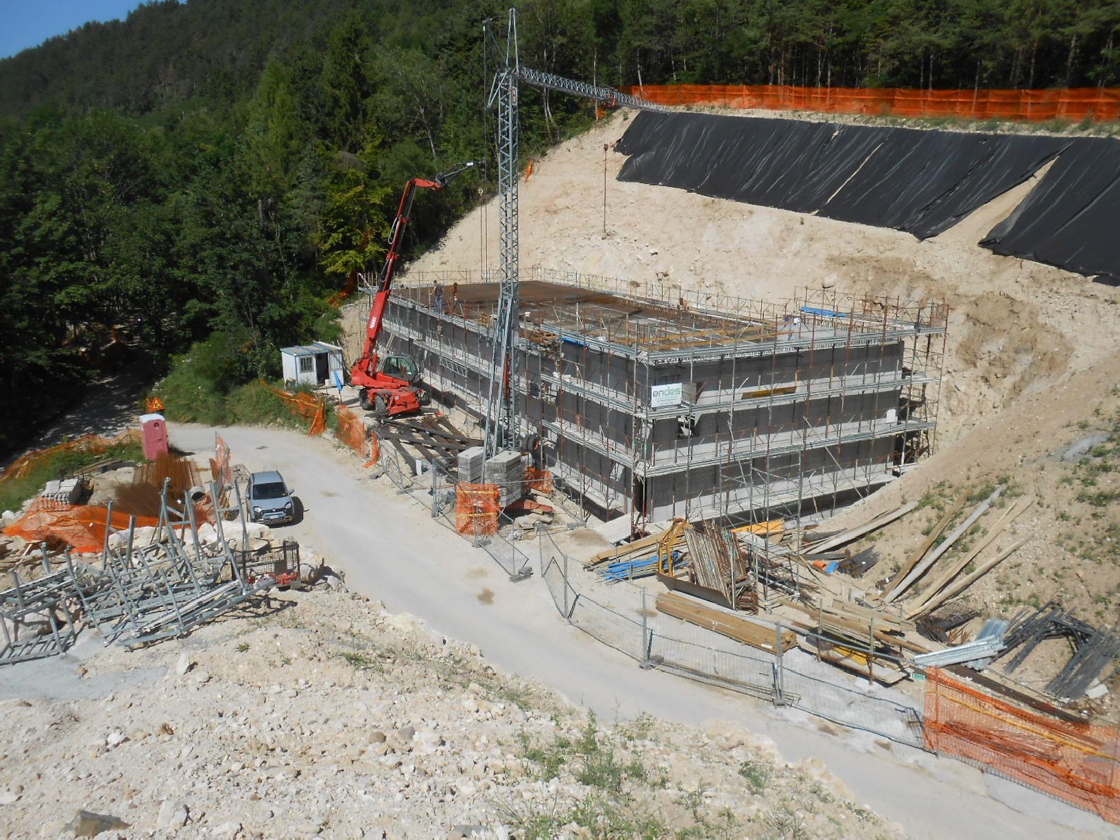 realizzazione collettore fognatura nera fiave