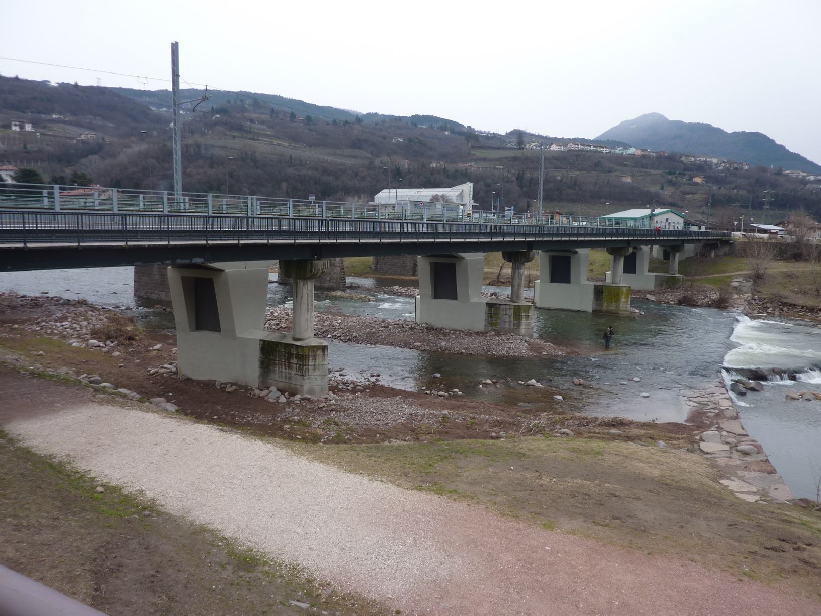 ingegneri cantiere nago spezione tubature