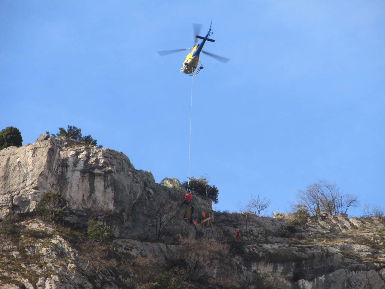 elicottero interventi parete colodri