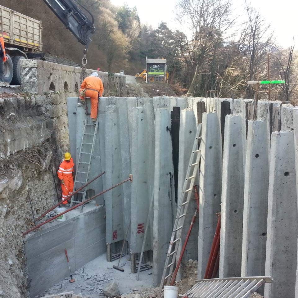 cantiere riva ciclabile gru