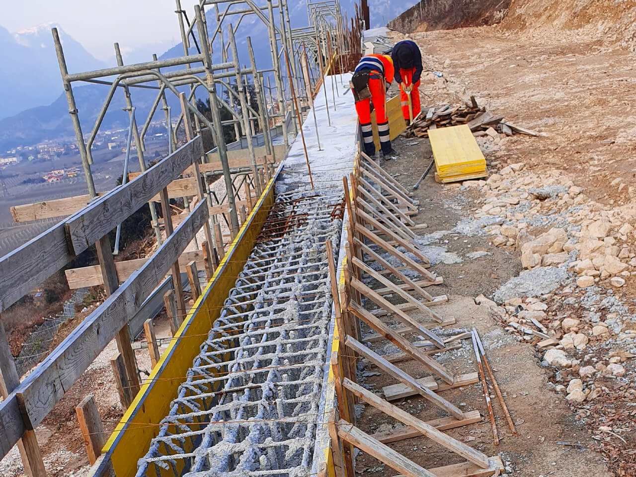 interventi stabilizzazione cantiere nago