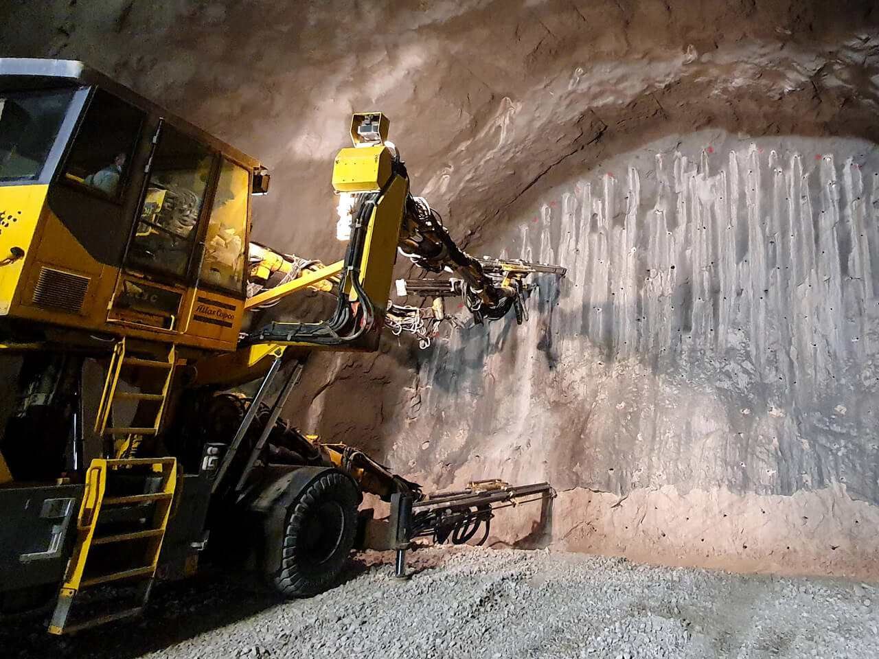 lavori scavo tunnel loppio